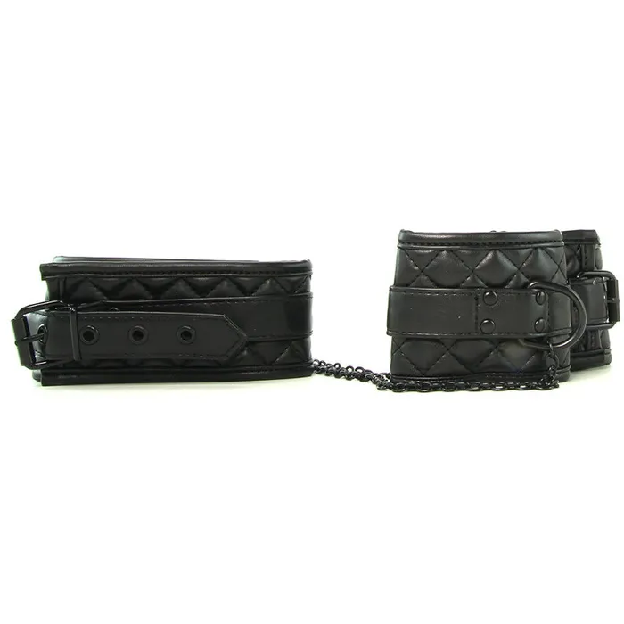 X Play Quilted Collar To Wrist | Allure Lingerie Couples